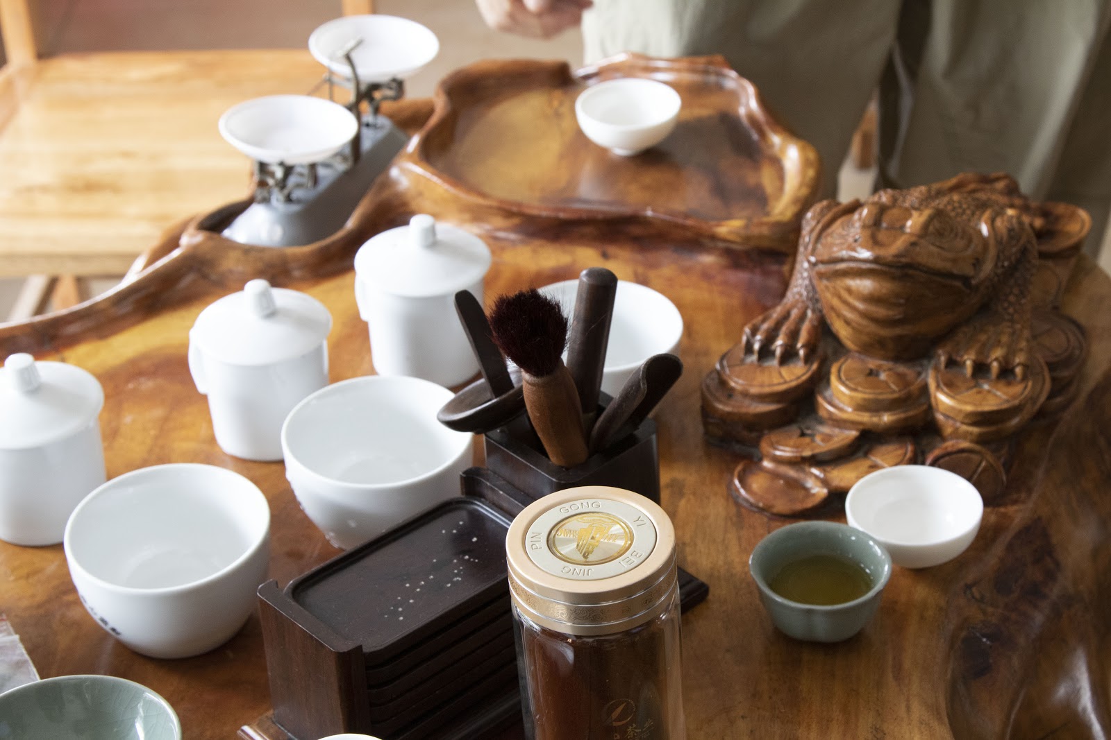 China’s Tea Culture Unveiled: Best Tea Houses and Tasting Tips 1 Ancient Chinese tea leaves and tools