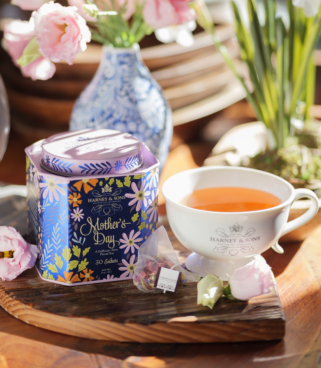 Mother's Day Tin, 30 Sachets | Herbal Tea - Harney & Sons