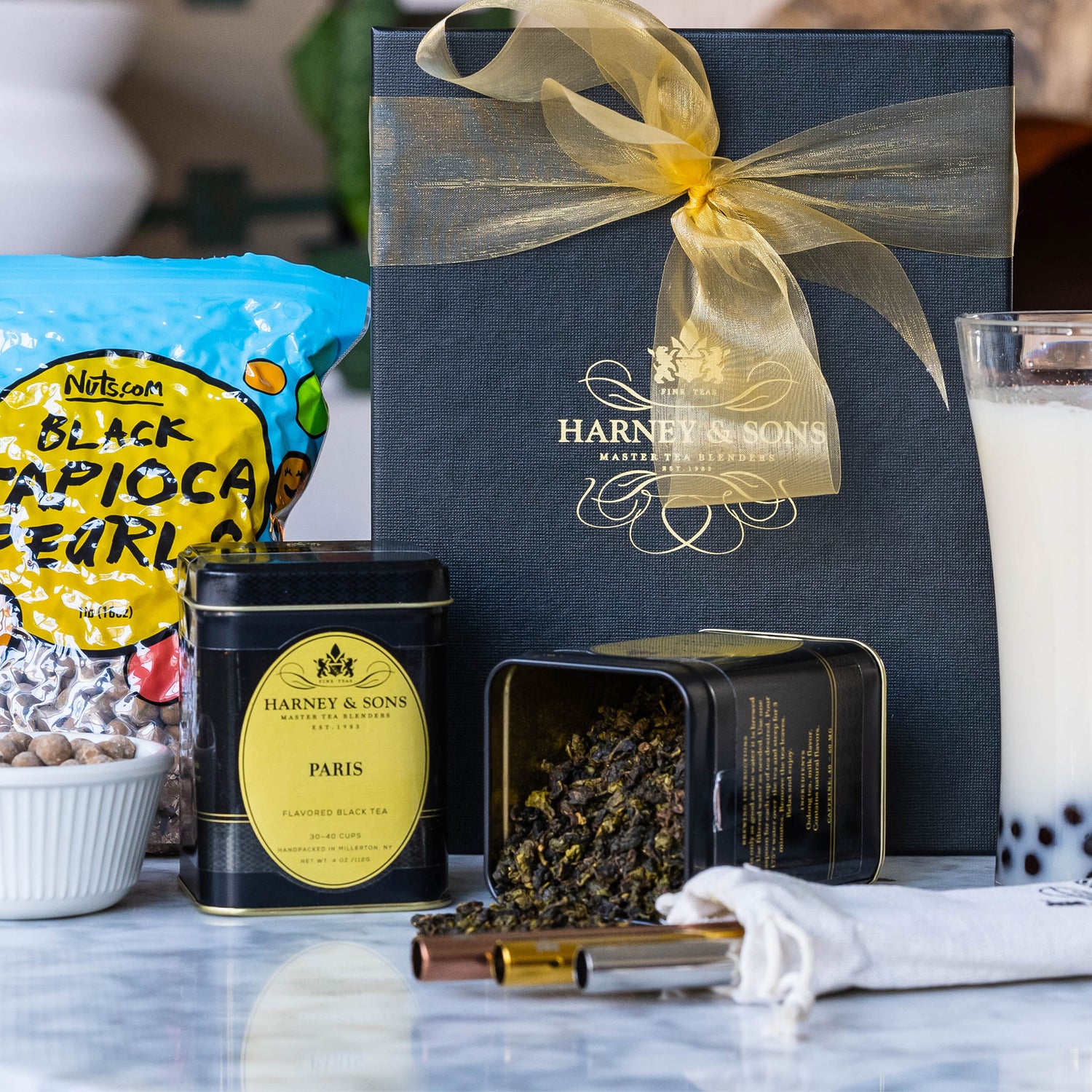Harney & Sons Bubble Tea Set - Paris & Milky Oolong Tin, Boba Straws